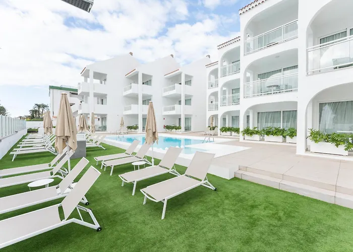 Salt Tivoli Апартаменти