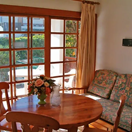 Salt Apartments Tivoli Apartment